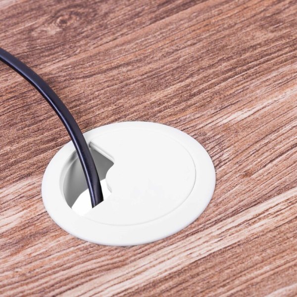 Työpöydän kaapeliläpivienti ja upotettu työtaso USB-kaapeleiden liittämiseen