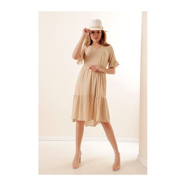 MT Vaatteet - Beigen Täplikkään V-kaula-aukon Yöpuku 36 Beige 36