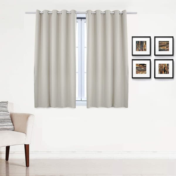 2 termiska mörkläggningsgardiner med öljetter | Grädde | 135x225 cm