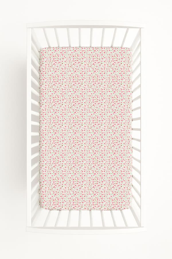 Monterat ark 120x60 cm, bomullsbotten, elastiskt band - mjukt, hållbart material, rosa blommor