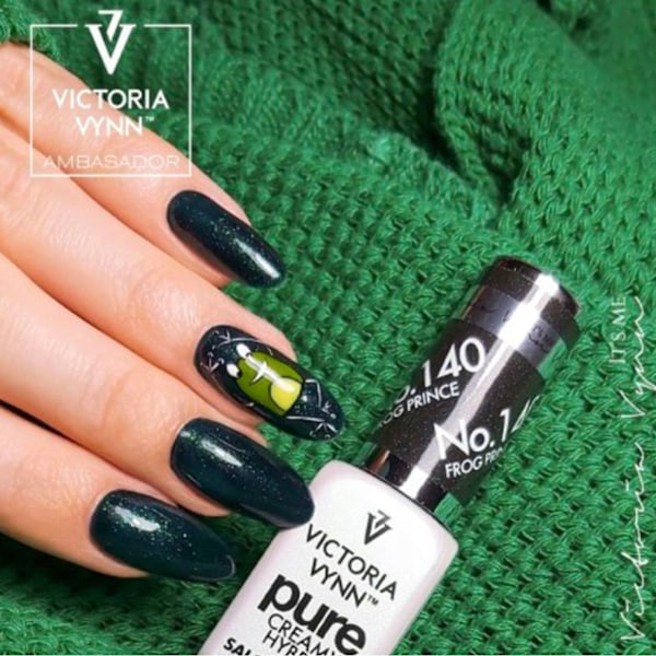 Victoria Vynn - Pure Creamy - 140 Frog Prince - Gellack Green