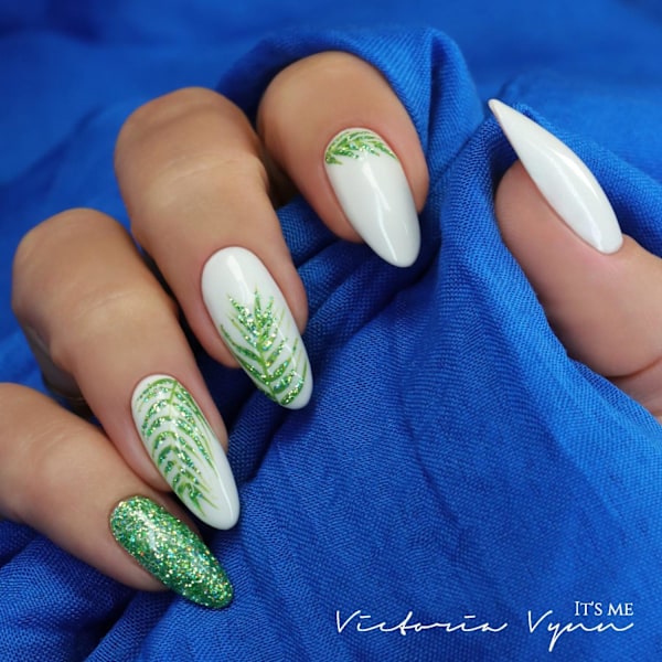 Victoria Vynn - Gel Polish - 227 Emerald Diamond - Gellack Grön