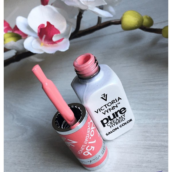 Victoria Vynn - Pure Creamy - 156 Everyday Lunch - Gellack Red