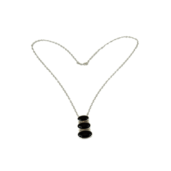 Elegant- Silverhalsband med 3 Onyx stenar - Trej