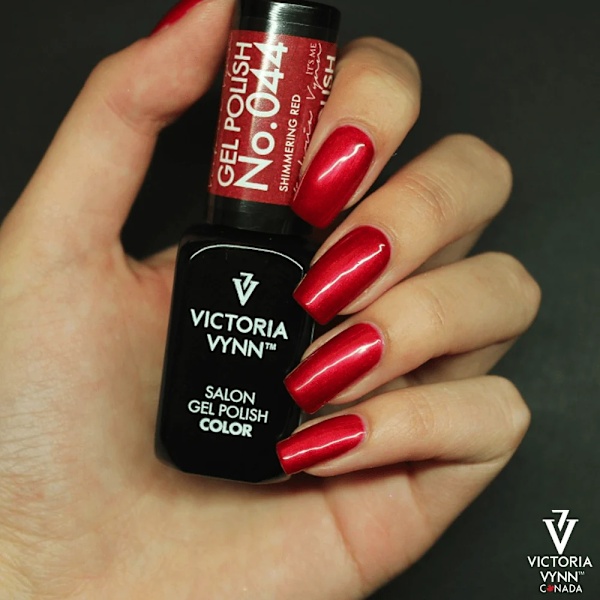 Victoria Vynn - Gel Polish - 044 Shimmering Red - Gellack Röd