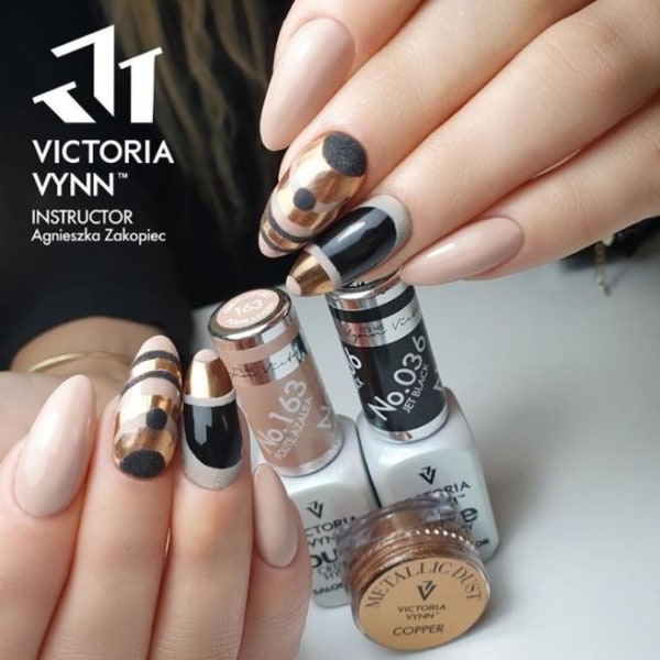 Victoria Vynn - Pure Creamy - 036 Jet Black - Gellack Svart