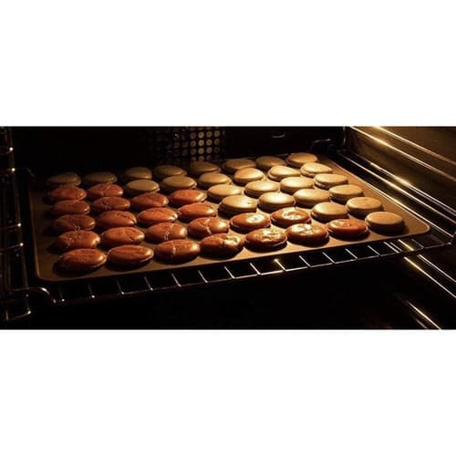 Silikoninen leivontamuotti macaron-leivoksille