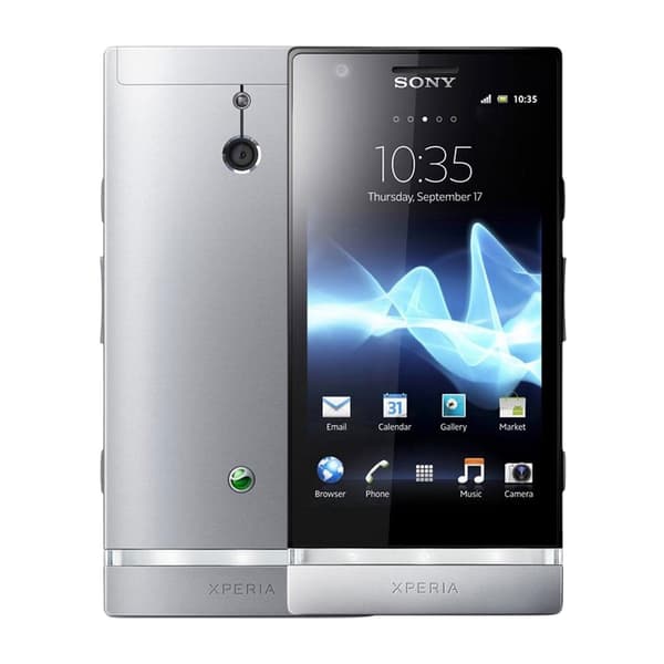 Begagnad Sony Xperia P 16GB Silver - Använt skick Silver