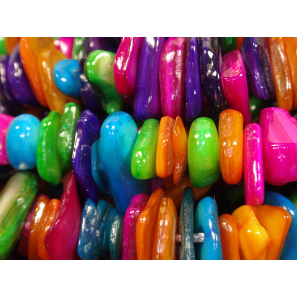 1 sträng med Snäckskalspärlor- Blandade Färger flerfärgad