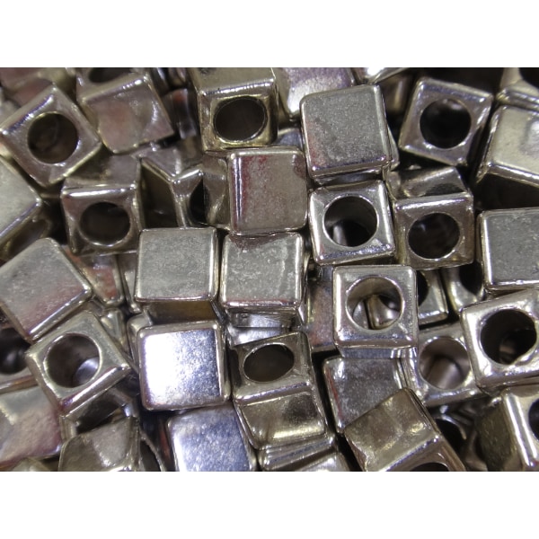 240st Metallpärlor Kuber 4mm 4 mm