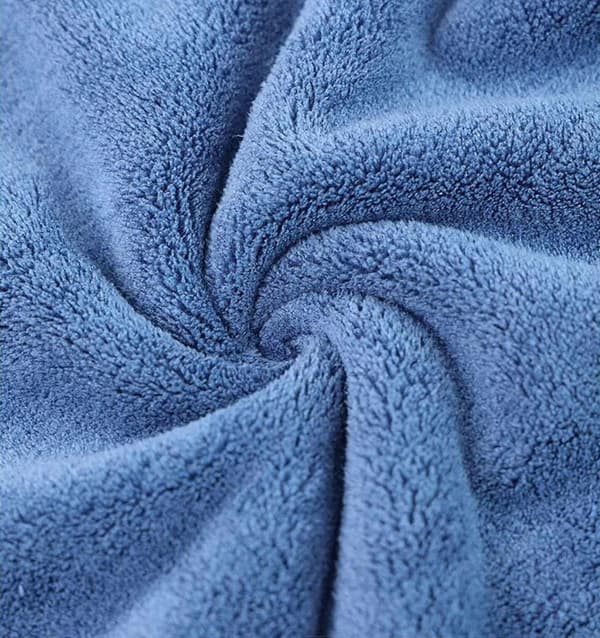 Hårtørrende håndklædeindpakning, superabsorberende mikrofiberhætte, hurtigtørrende komfort, legende katte-design A