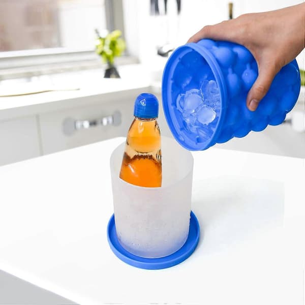 Chill Master Isbitsmaskin, Silikonisformar för runda isbitar, platsbesparande 2-i-1-design, bärbar ishink med lock för utomhusbruk (stor, A