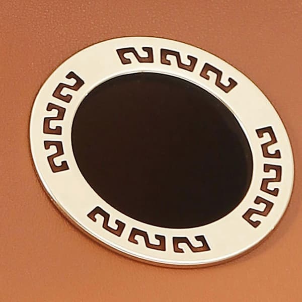Fristående solid PVC-materiale toalettpapirholderdeksel Bærbart tilbehør for baderomsdekorasjon Elegant farge kaffe (kaffe) A