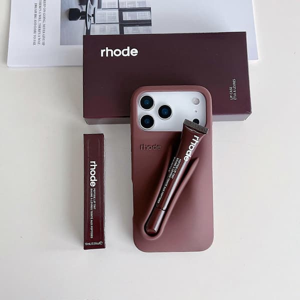 Rhode med Lip Gloss Telefoncover til iPhone 16 15 14 13 12 17 11 Pro Max Plus Lip (Espresso, iPhone 15 Pro Max)