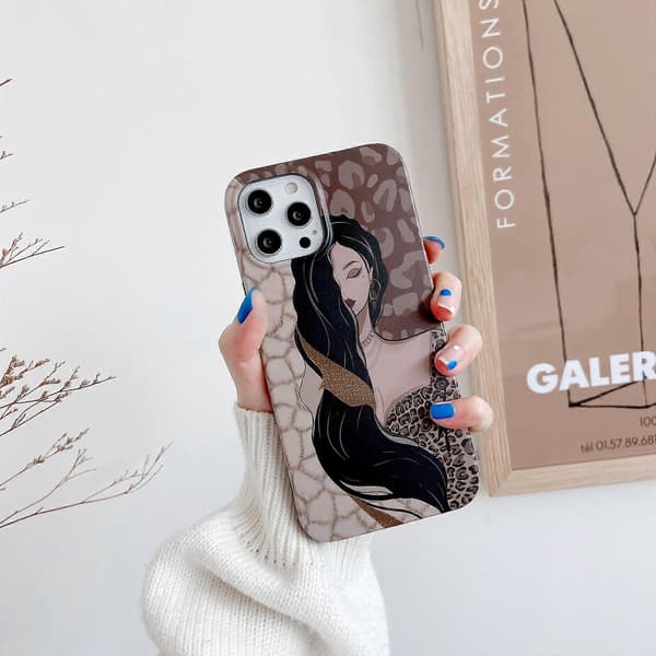 Stötsäkert halvtäckande skyddsfodral med leopardmönster för iPhone 13 Pro
