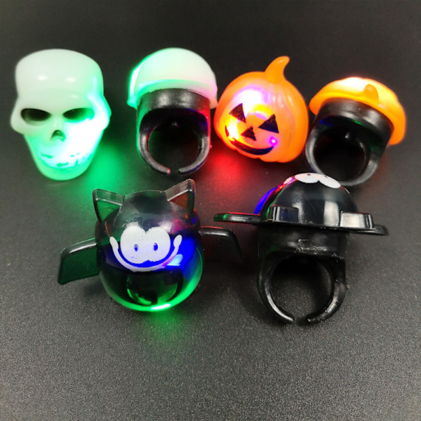 Halloween Lysande Ringar, Självlysande Icke-Godis Alternativ För Barn Och Vuxna, Inkluderar Pumpa Fladdermus Skelett Element, Överlägsen Kvalitets Resin