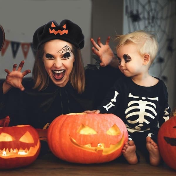 Halloween festhat sort uldent materiale til dekoration 1 stk A