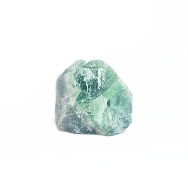 Råa, handknackade bumlingpärlor av naturlig fluorit, ca 2-3cm, 1 grön
