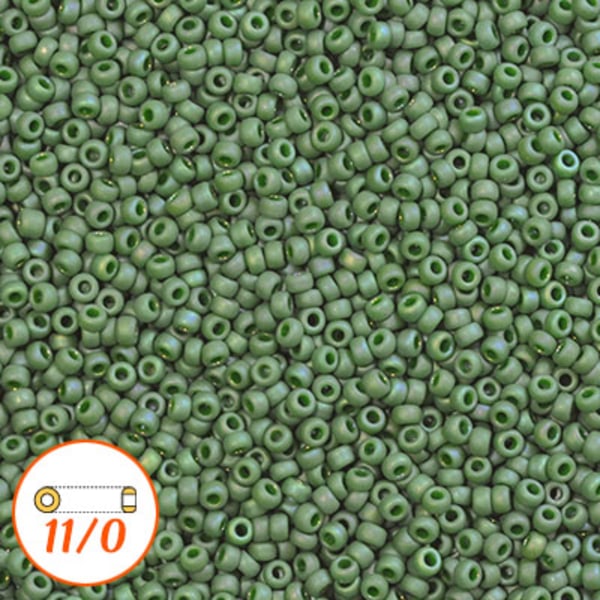 Miyuki seed beads 11/0, matte glazed opaque shamrock AB, 10g grön