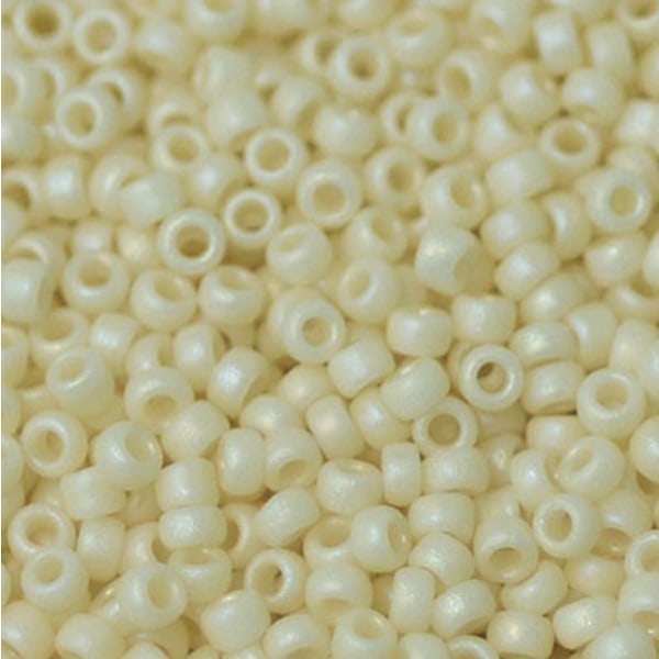 Miyuki seed beads 15/0, matte opaque cream AB, 10g beige