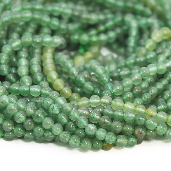 Små runda pärlor av naturlig grön aventurin, ca 3.2mm, ca 135st grön