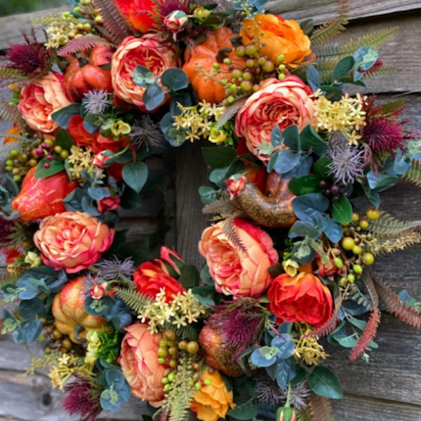 Uusi syksyn pionin ja kurpitsan seppele - Syksyn pionin ja Halloween-kurpitsan seppele 40cm White Pumpkin Maple Leaf Wreath