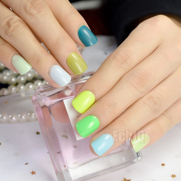 Engros korte fulde neglespidser 10 kits Candy Pure Color Acrylic Kvinde Bær Falske Færdige Negle til Makeup Manicure Værktøj N206