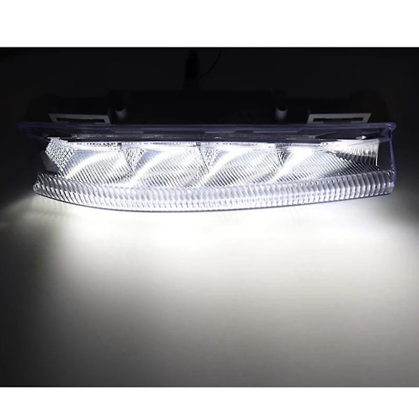 A2049068900 A2049069000 Auton etu-LED DRL -päiväajovalot sumuvalot - W204 W212 C250 C350