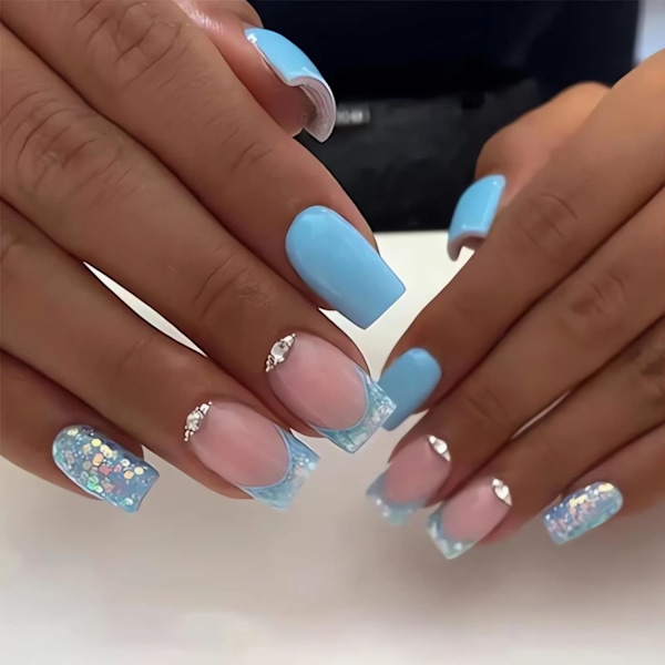 Franska spets tryck på naglar medium blå falska naglar fyrkantiga bling strass falska nagelspetsar artificiell fingermanikyr för kvinnor och flickor 24 st