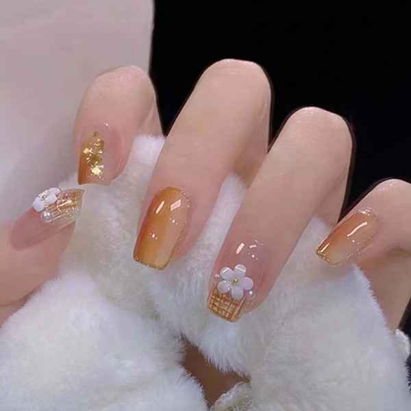 Medium Coffin Falska Naglar Daisy Press on Nails Gradient Nails Tips Akryl Söta Glitter Falska Naglar för Kvinnor och Flickor 24Pcs