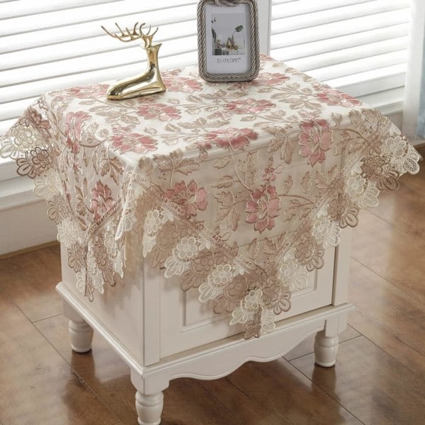 IC Luksuriøs firkantet liten duk Elegant blomstrete brodert blondebordduk for festkjøkken Spisestue Piknikdekorasjon (type J, 22\"x22\")