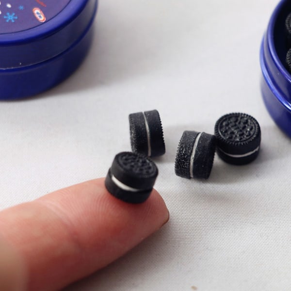 IC 1:12 Dockskåp Miniatyr Kakburk Choklad Snacks Burkar Kök