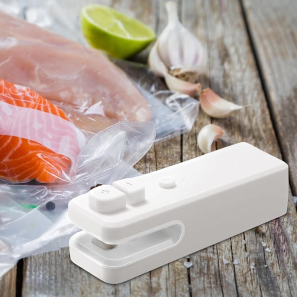 Plastik Mini Varmeforsegler USB Poseforsegler med Håndholdt Skærer 2-i-1 Forsegler Bærbar Klemme Hurtig Vakuumforsegling Mad Snack Frisk Poseforsegler (Grå) Grå