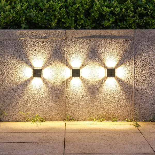 Solar Vägglampa, LED Solarlampa för Utomhusträdgård, IP65 Vattentät Fyrsidig Solar Grind Utomhus LED Vägglampa
