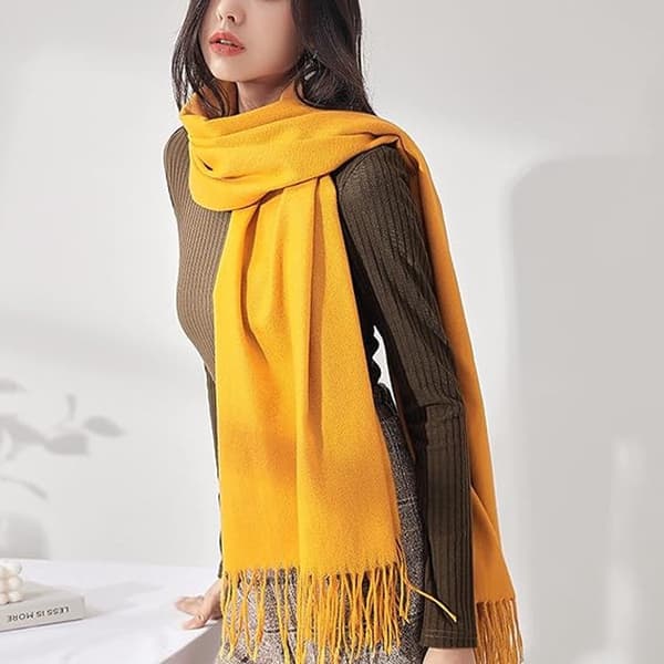 Vintertørklæde til kvinder, blød polyester imiteret kashmir, let varmt frynset sjal til efterår og vinter, sennepsgul, 70 x 200 cm Yellow