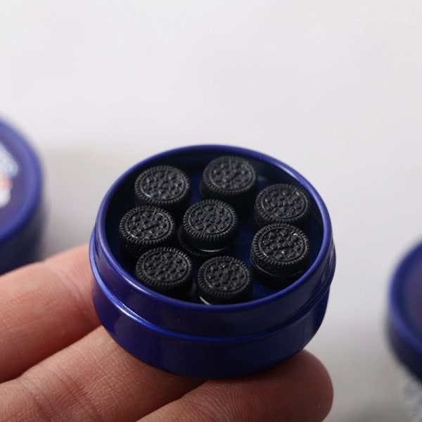 IC 1:12 Dockskåp Miniatyr Kakburk Choklad Snacks Burkar Kök