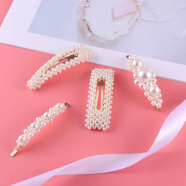 Elegante hvide perler, dekorative hårklemmer, brudekjoler til kvinder, piger