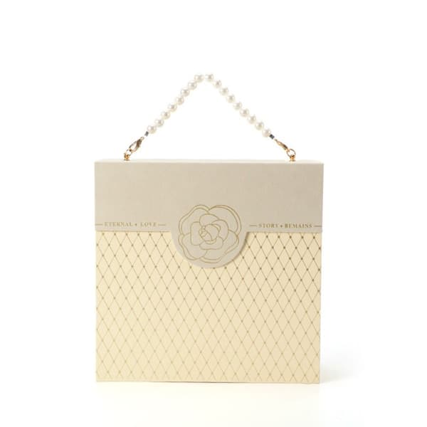 Blommig Godisask Bröllopspresent VIT 10 X 7,5 CM Vit 10 x 7,5cm White 10 x 7.5cm