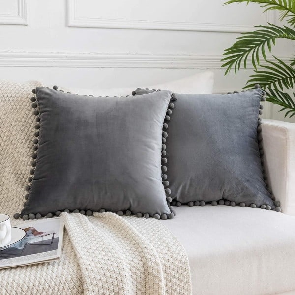 IC Dekorativa Sammet Pom Poms Kuddfodral Set med 2, Mjukt enfärgat överdrag för soffa Sovrum, 45x45 cm, Grå