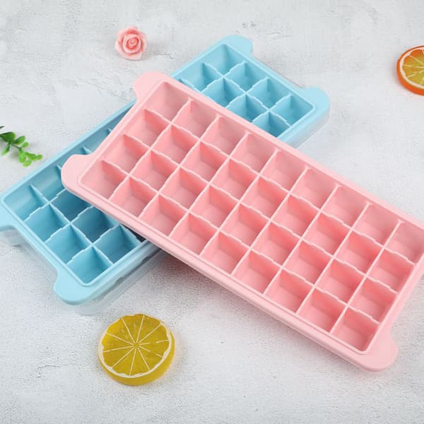 Isbitsformar med lock, 3-pack (rosa+blå+grön) silikonisbitsformar flexibla och lätta att tömma 36 isbitsformar BPA-fria