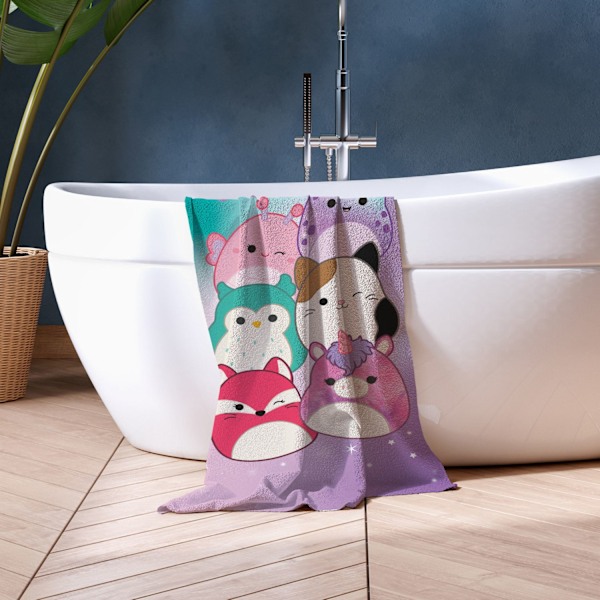 Squishmallows Handduk 70x140cm Squish Squad multifärg