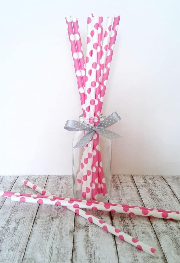 Hetrosa prickig plastduk - 137 cm x 183 cm