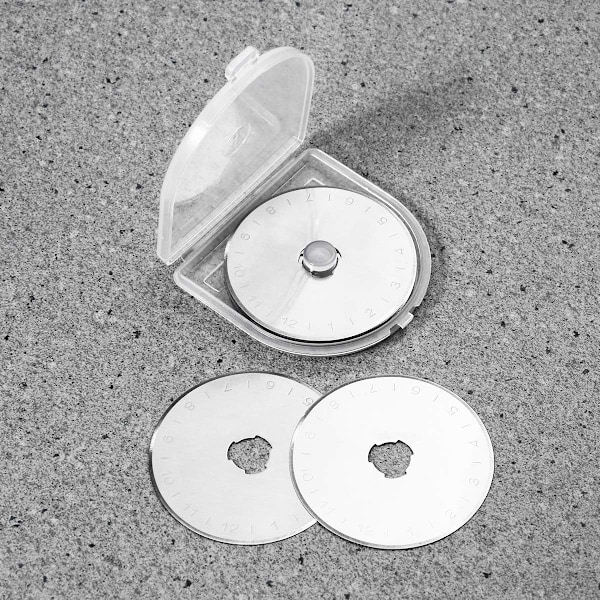 Hantverkets Nödvändighet: 45mm Rullknivsblad, Legerat Stål för Kontor Skola Butik, Kompatibla med Fiskars Olfa, Tyg Papper Skärning, Vassa