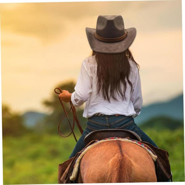 Brun cowboyhat, bredskygget westernhat med bæltespænde til mænd og kvinder