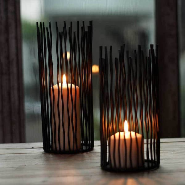 Wire Willow lysestake sett med 1, metall svart søyle lysestake