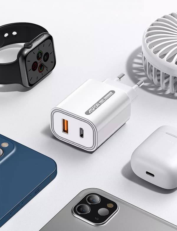 Lader 33W, Hurtiglader, USB 3.0, USB-C, Strømadapter, Hvit