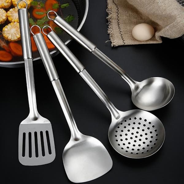 Rostfri hålslev 36 cm, rostfri hålslev, diskmaskinsäker, hängande durkslag