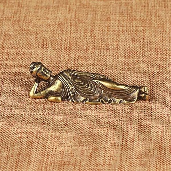 Messinki Mini Retro Nojaava Buddha-Koristepatsas Figuuri