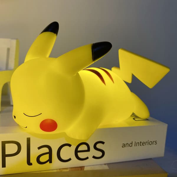 1-pack Söt Pikachu Nattlampa Sängprydnad Barns Helg