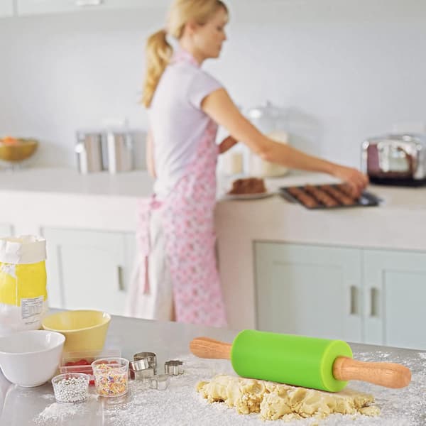 Mini kjevle i silikon for barn, non-stick overflate trehåndtak,